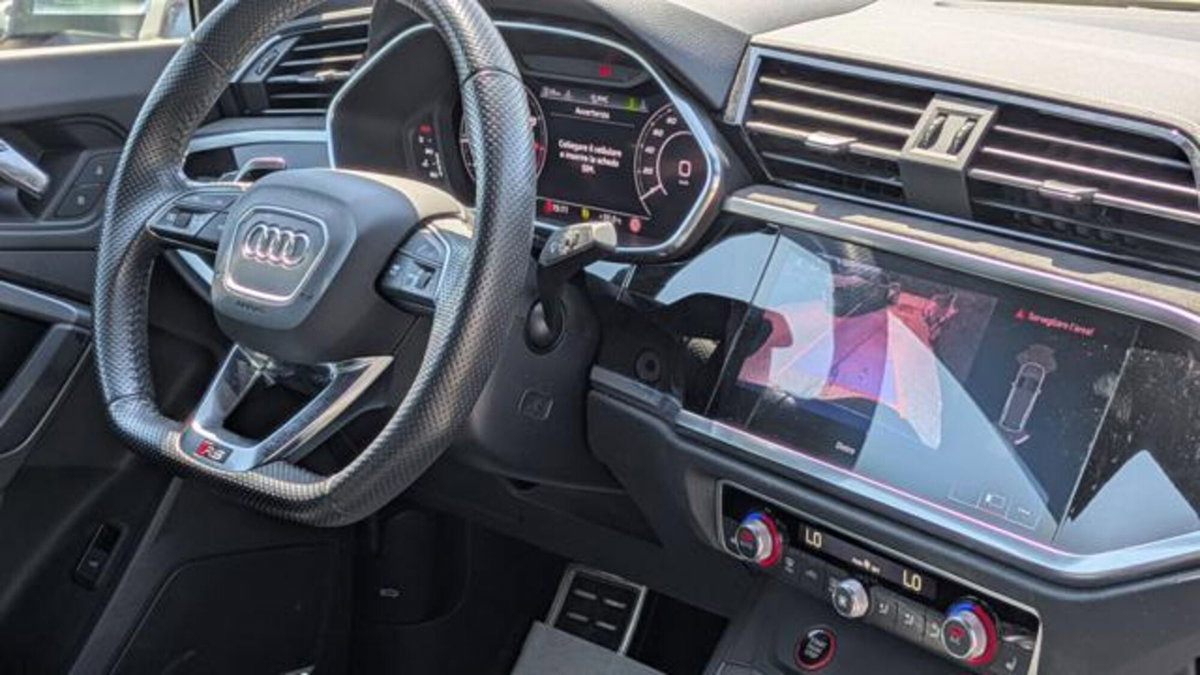Audi RS Q3 2.5 quattro s-tronic (9)