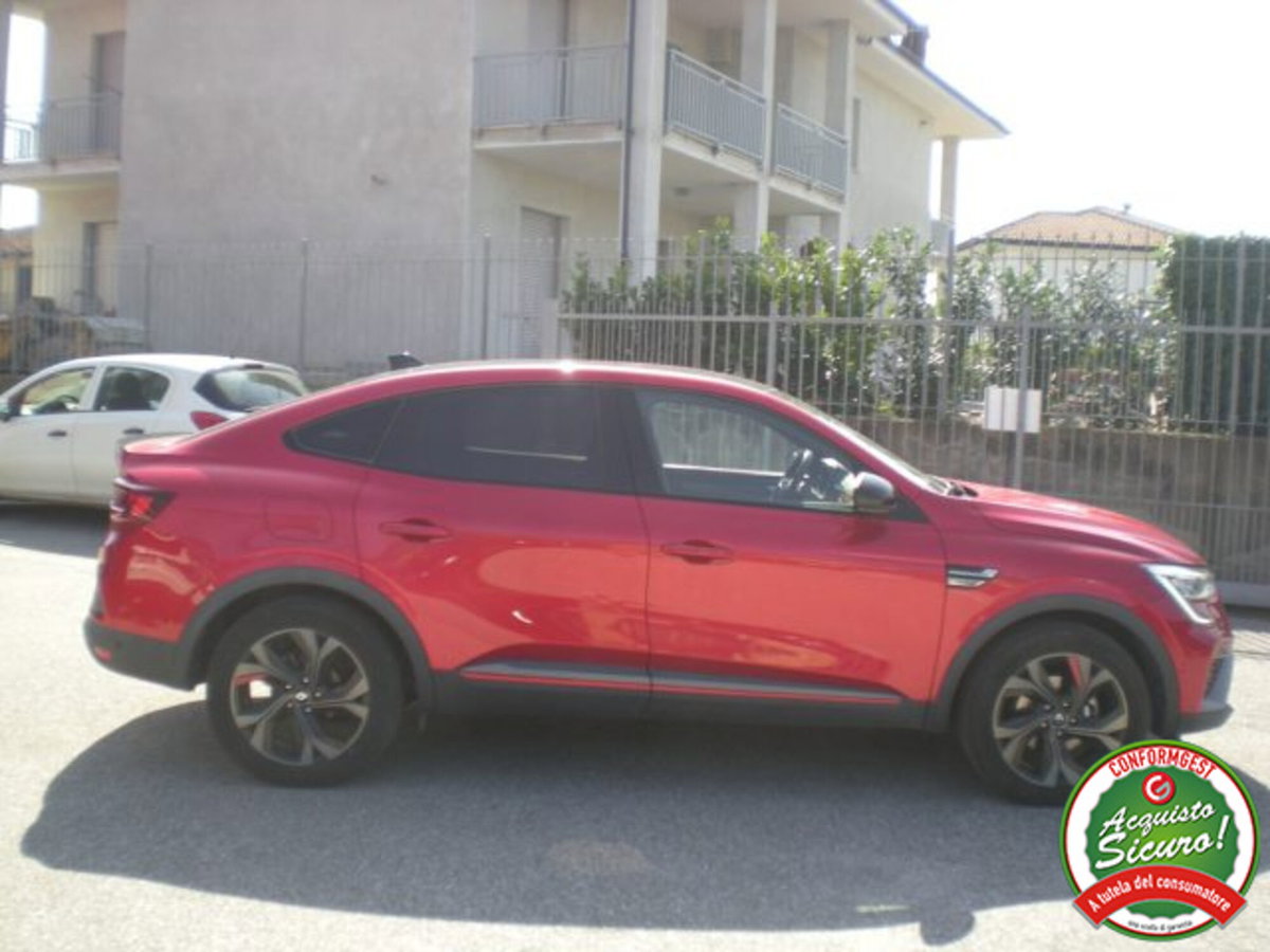 Renault Arkana E-Tech 145 CV Intens (9)