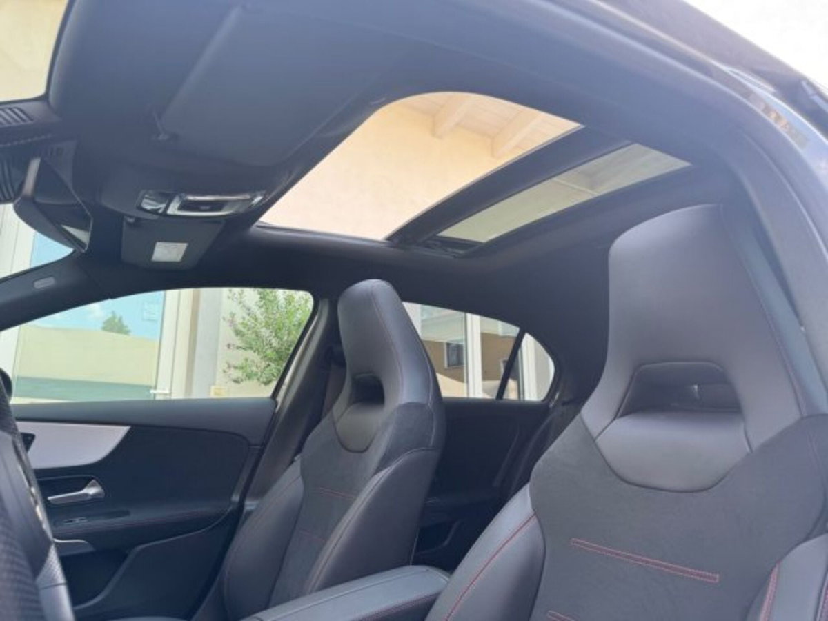 Mercedes-Benz Classe A 180 AMG Line Premium Plus auto (12)