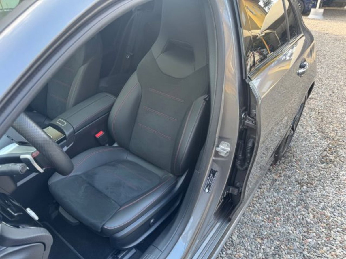Mercedes-Benz Classe A 180 AMG Line Premium Plus auto (13)