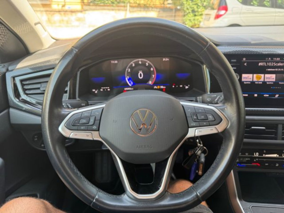 Volkswagen Polo 1.0 Life 80cv (17)