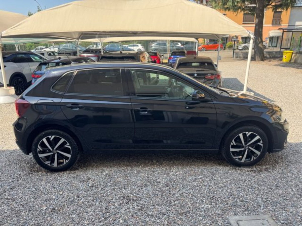 Volkswagen Polo 1.0 Life 80cv (4)