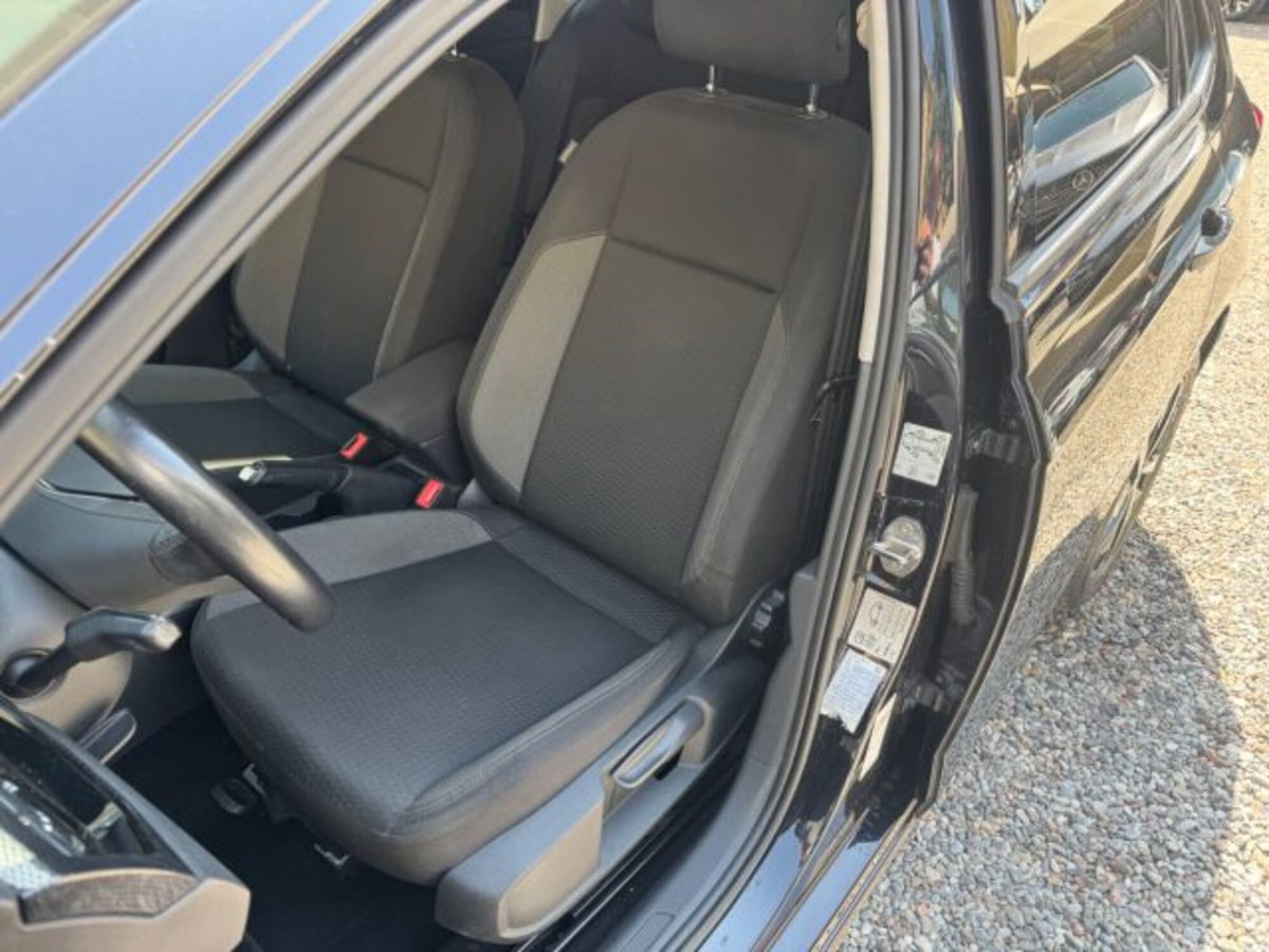 Volkswagen Polo 1.0 Life 80cv (6)