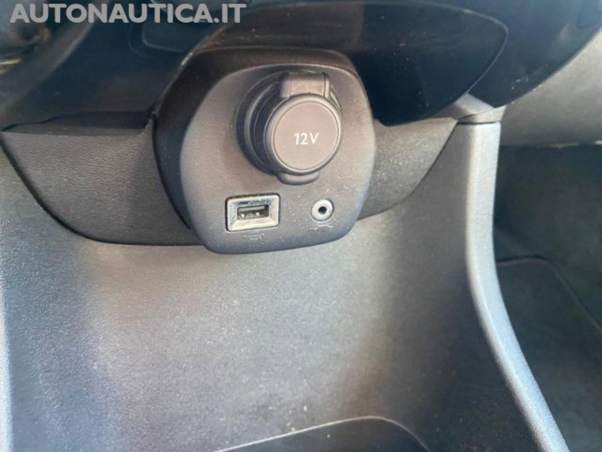 Toyota Aygo 1.0 VVT-i 69 CV 5 porte x-play (13)