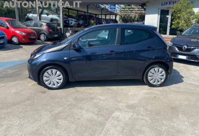 Toyota Aygo 1.0 VVT-i 69 CV 5 porte x-play (2)