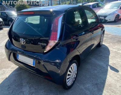 Toyota Aygo 1.0 VVT-i 69 CV 5 porte x-play (4)