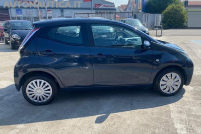 Toyota Aygo 1.0 VVT-i 69 CV 5 porte x-play (5)