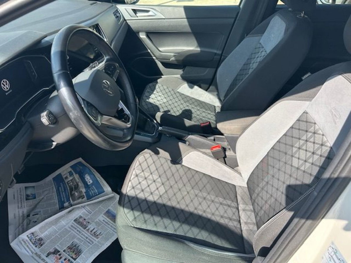 Volkswagen Taigo 1.0 TSI 110 CV R-Line (11)