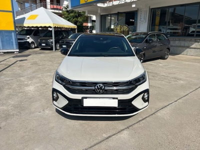 Volkswagen Taigo 1.0 TSI 110 CV R-Line (2)