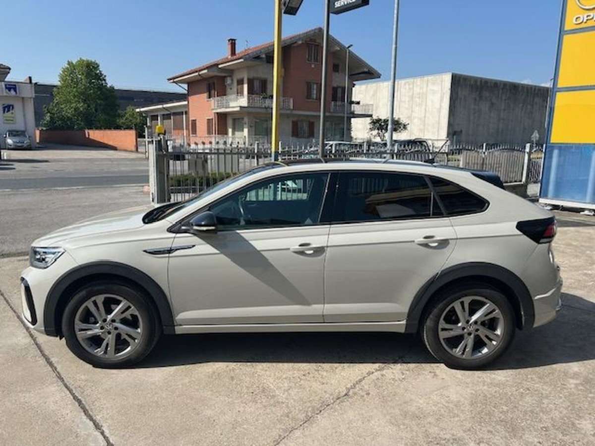 Volkswagen Taigo 1.0 TSI 110 CV R-Line (6)