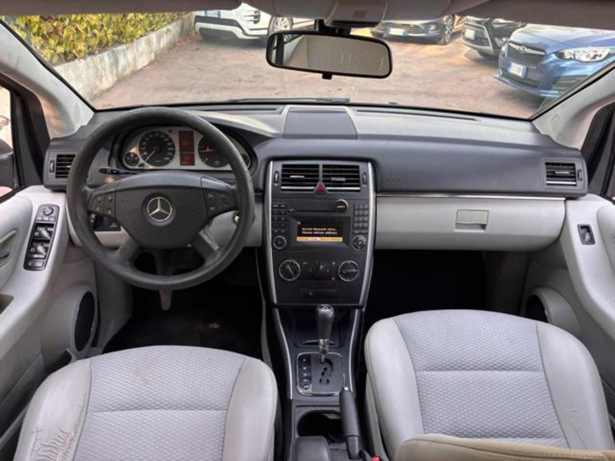 Mercedes-Benz Classe B 180 CDI Premium (8)