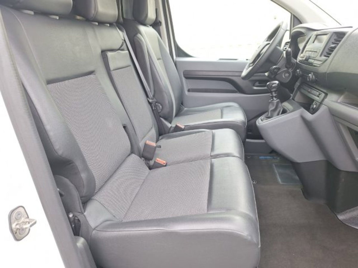 Opel Vivaro Furgone 1.5 Diesel 120CV S&S PL-TN M Furgone Enjoy (12)