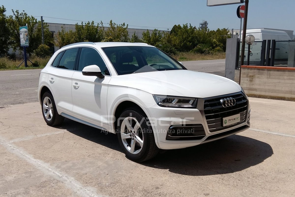 Audi Q5 2.0 TDI 190 CV quattro S tronic Business Sport (3)