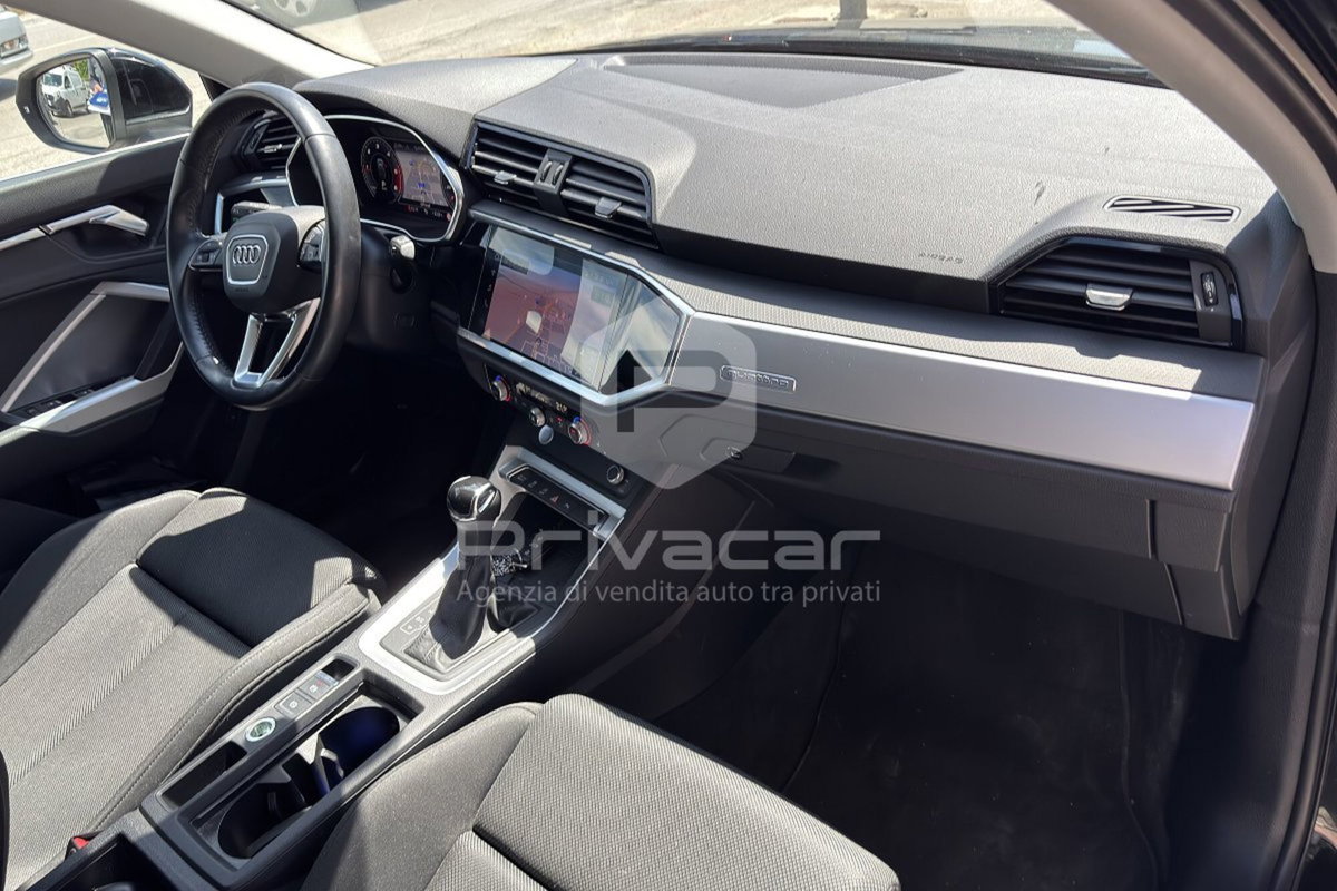 Audi Q3 Sportback 40 TDI quattro S tronic Business Plus (11)