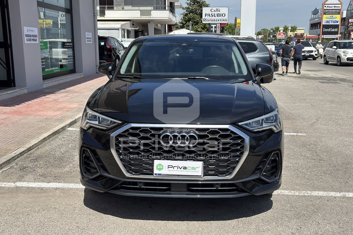 Audi Q3 Sportback 40 TDI quattro S tronic Business Plus (2)