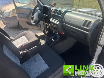 Suzuki Jimny 1.5 DDiS cat 4WD (12)