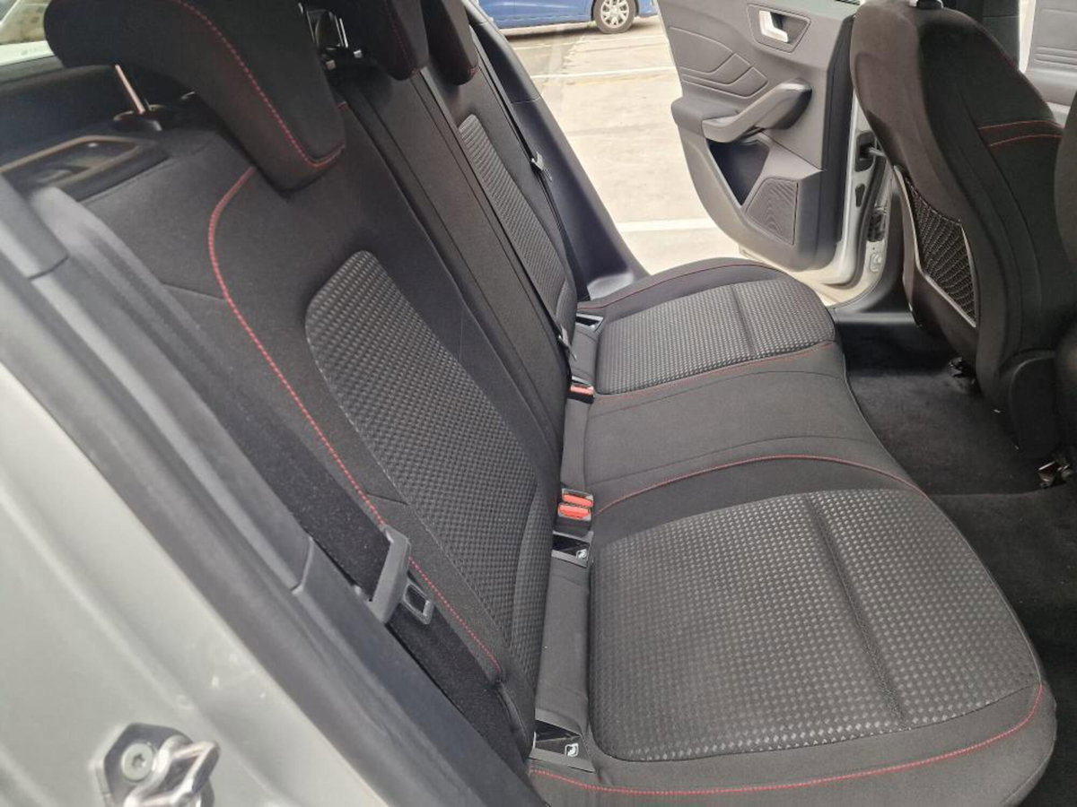 Ford Focus 1.5 ecoblue ST-Line X 115cv auto (13)
