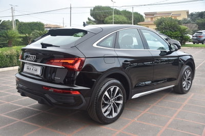 Audi Q5 Sportback 40 2.0 tdi mhev 12V Business Advanced quattro s-tronic (7)