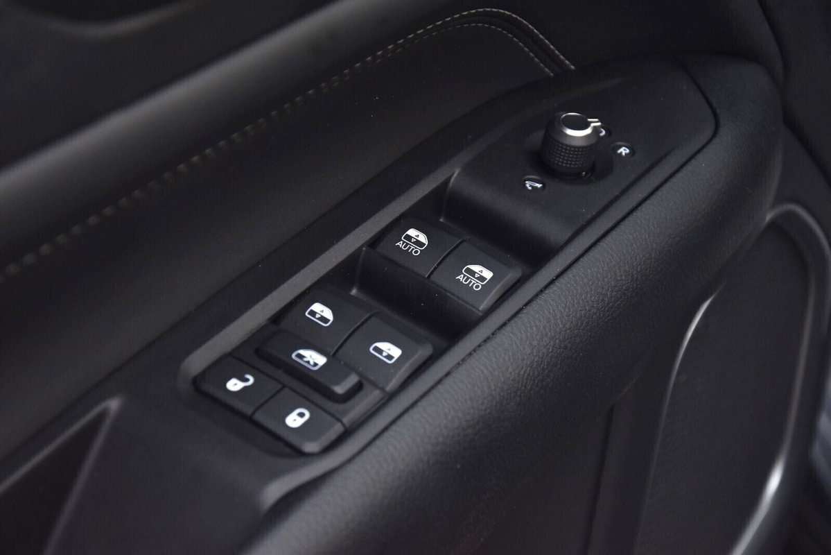 Jeep Compass 1.3 T4 190CV PHEV AT6 4xe Limited (20)