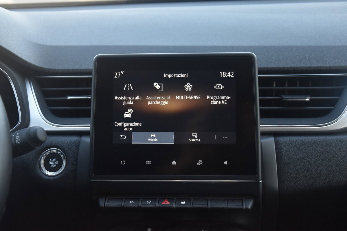 Renault Captur Plug-in Hybrid E-Tech 160 CV Intens (10)