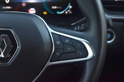Renault Captur Plug-in Hybrid E-Tech 160 CV Intens (18)