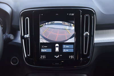 Volvo XC40 T4 Recharge Plug-in Hybrid R-design (13)