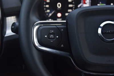 Volvo XC40 T4 Recharge Plug-in Hybrid R-design (19)