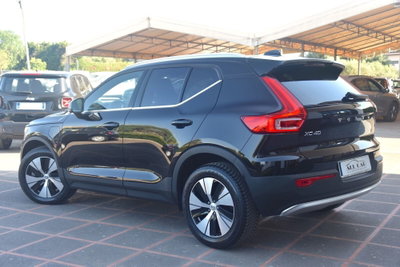 Volvo XC40 T4 Recharge Plug-in Hybrid R-design (5)