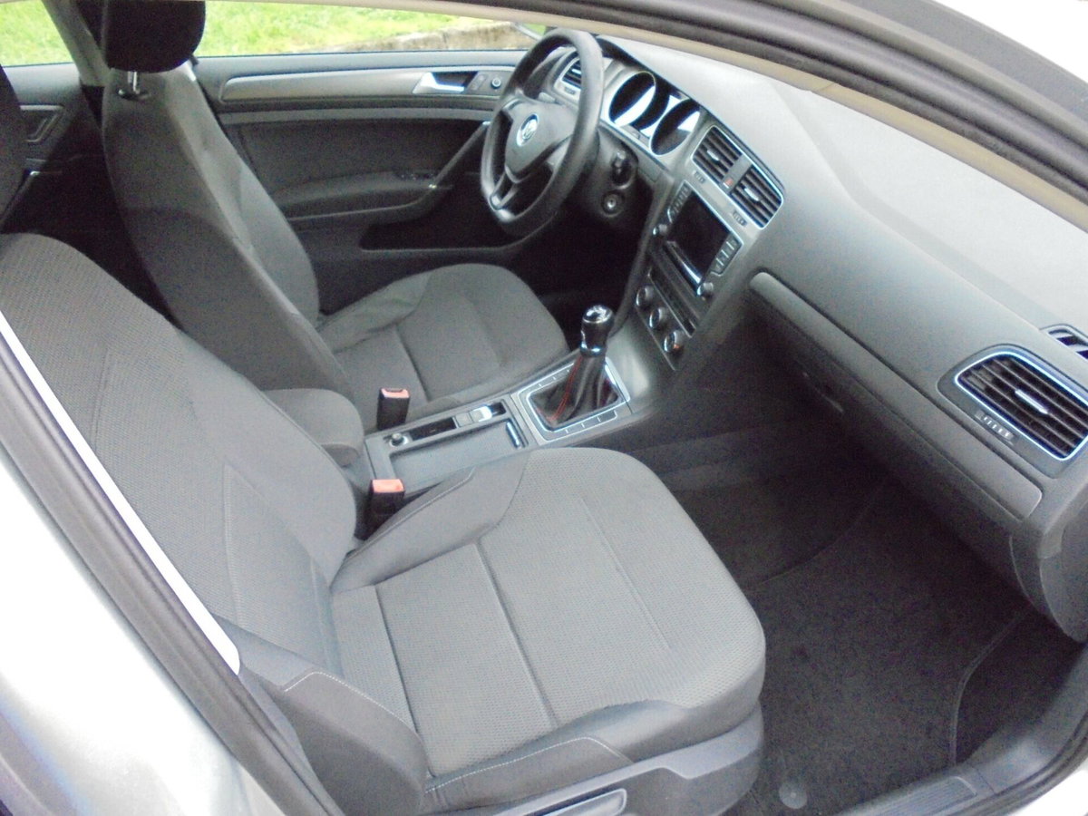 Volkswagen Golf 1.2 TSI 105 CV 5p. Comfortline BlueMotion Technology (11)