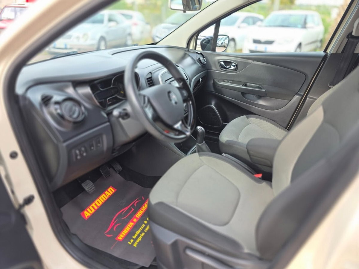 Renault Captur 1.5 dCi 8V 90 CV Start&Stop Live (13)