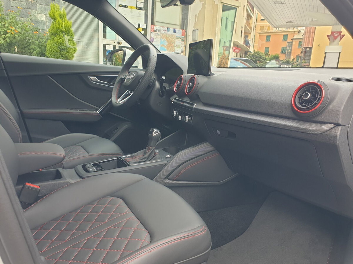 Audi Q2 Q2 35 TFSI S tronic S line Edition (15)