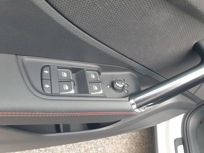 Audi Q2 Q2 35 TFSI S tronic S line Edition (7)