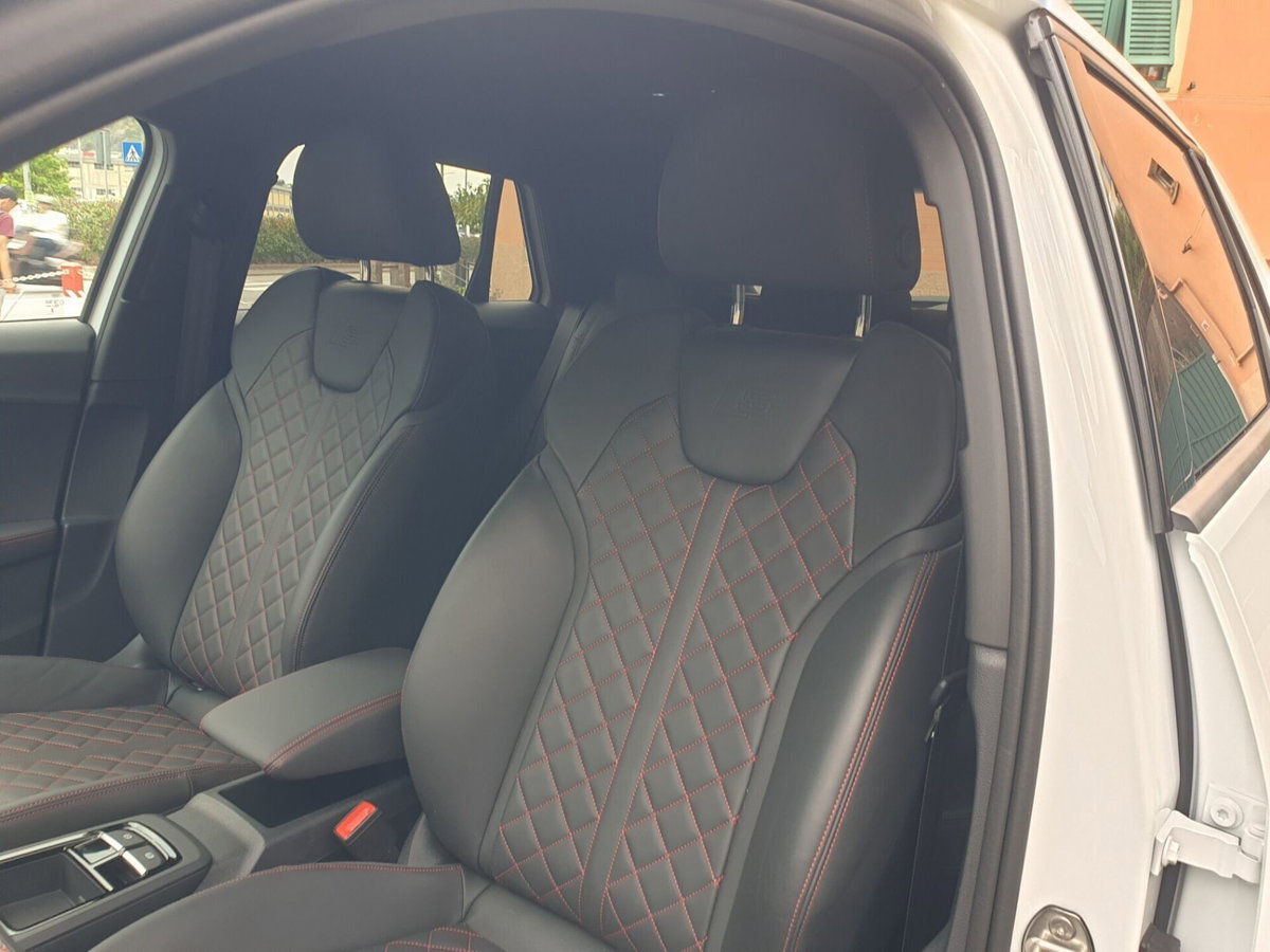 Audi Q2 Q2 35 TFSI S tronic S line Edition (9)