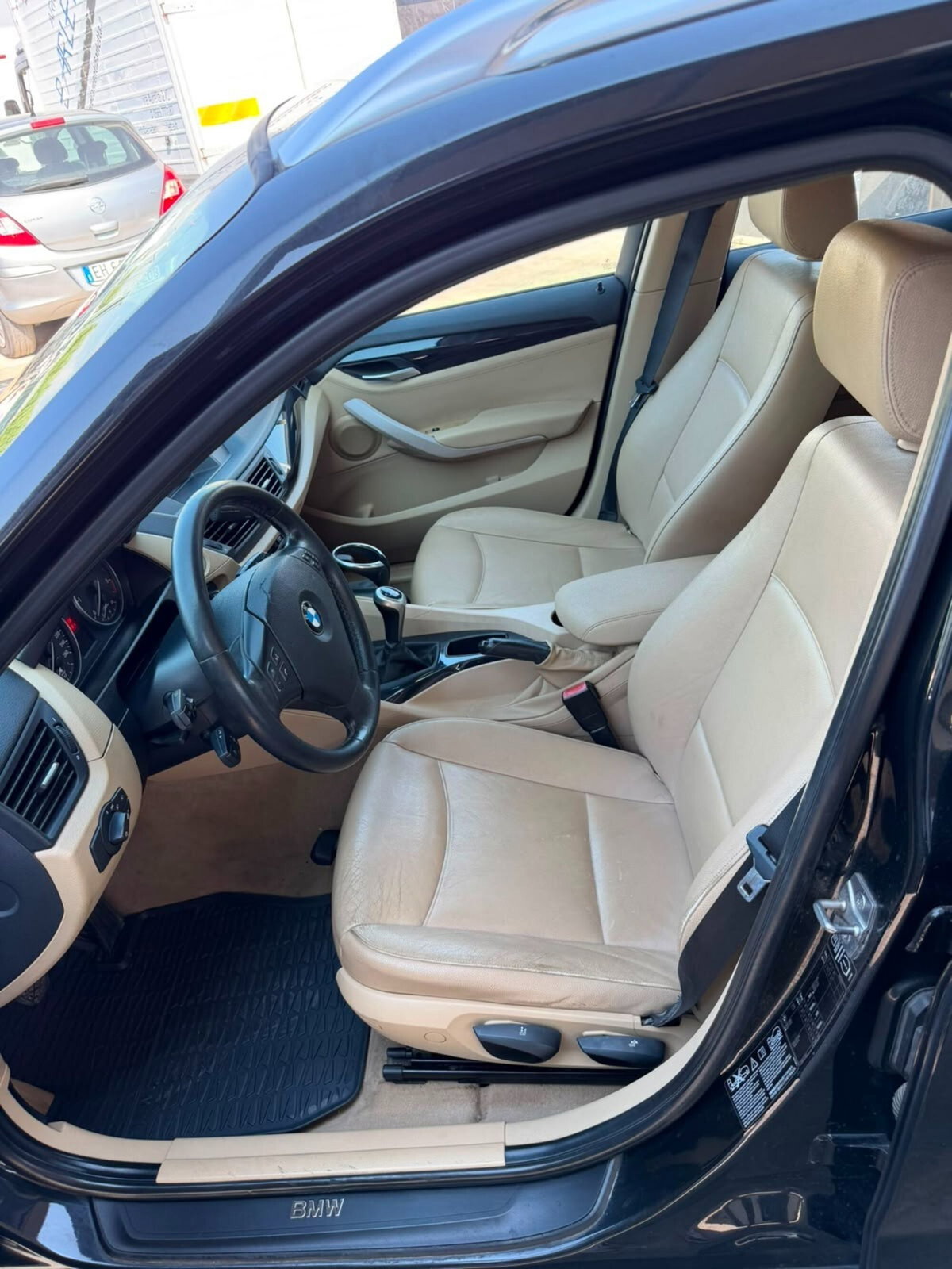 BMW X1 xDrive20d Futura (13)