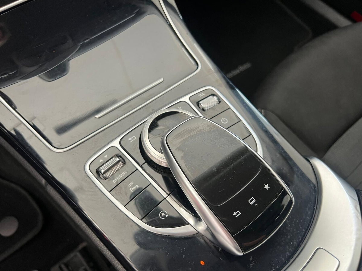 Mercedes-Benz Classe C 200 d Exclusive (13)