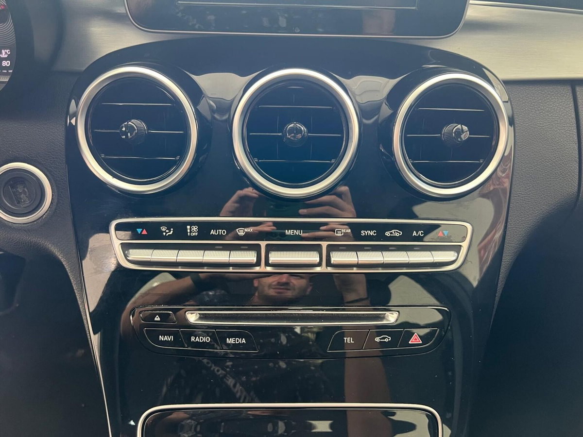 Mercedes-Benz Classe C 200 d Exclusive (14)