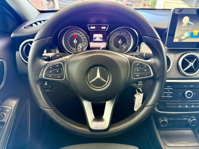 Mercedes-Benz GLA SUV 200 d Automatic Sport (13)