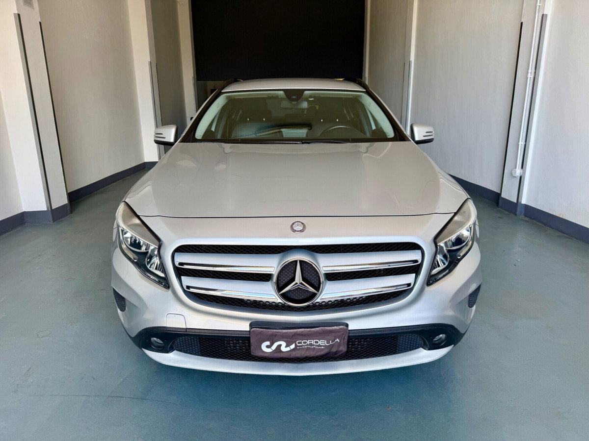 Mercedes-Benz GLA SUV 200 d Automatic Sport (2)