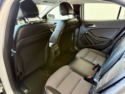 Mercedes-Benz GLA SUV 200 d Automatic Sport (20)