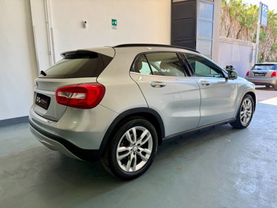 Mercedes-Benz GLA SUV 200 d Automatic Sport (8)