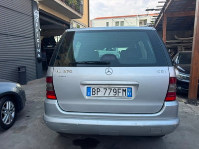Mercedes-Benz Classe ML 270 turbodiesel cat CDI (4)