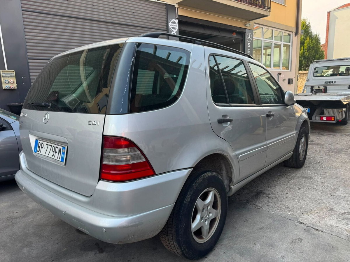 Mercedes-Benz Classe ML 270 turbodiesel cat CDI (6)
