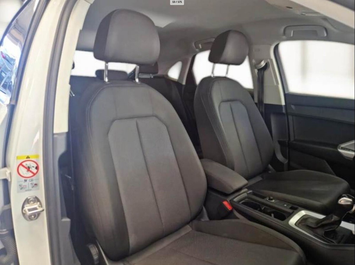 Audi Q3 35 TDI quattro S tronic Business (4)