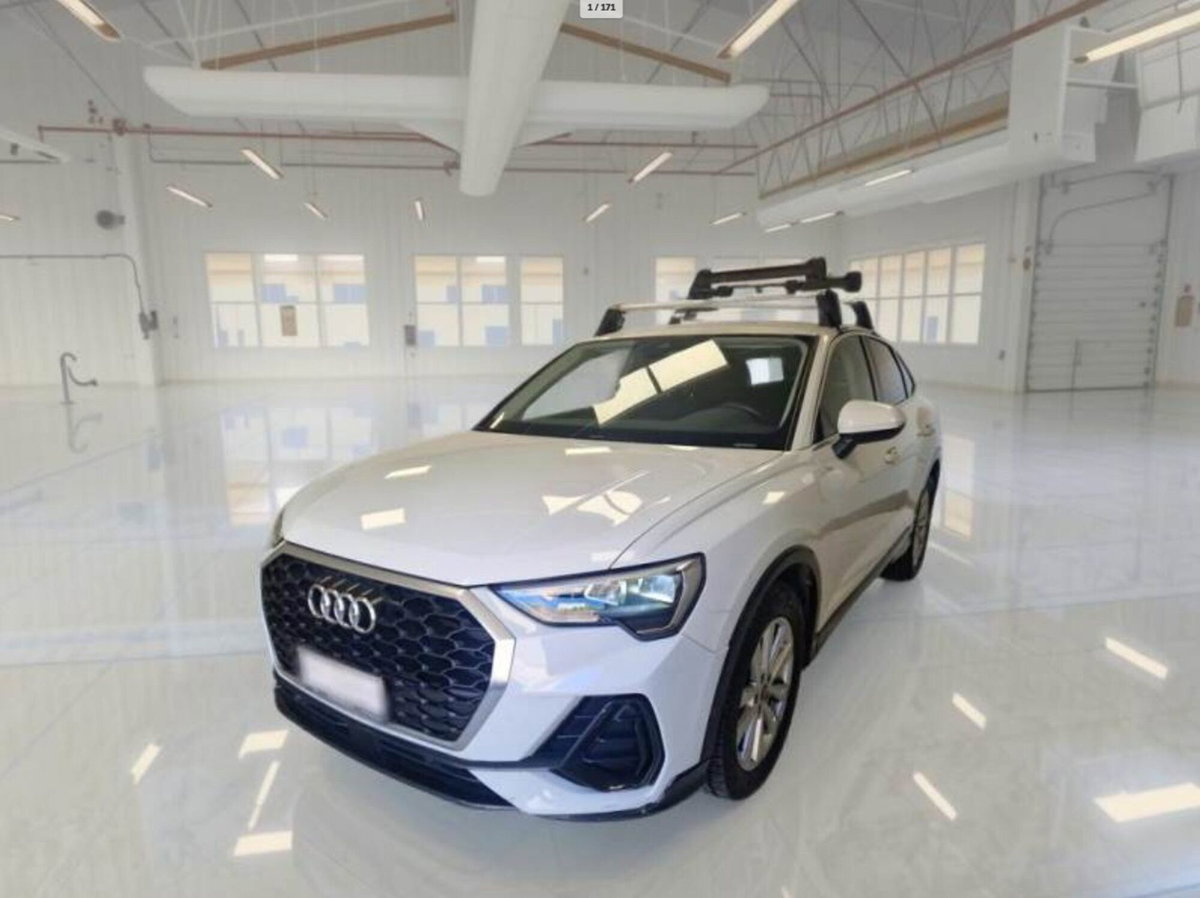 Audi Q3 35 TDI quattro S tronic Business (6)