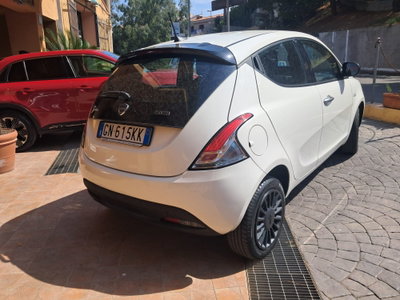Lancia Ypsilon 1.0 FireFly 5 porte S&S Hybrid Silver Plus (7)