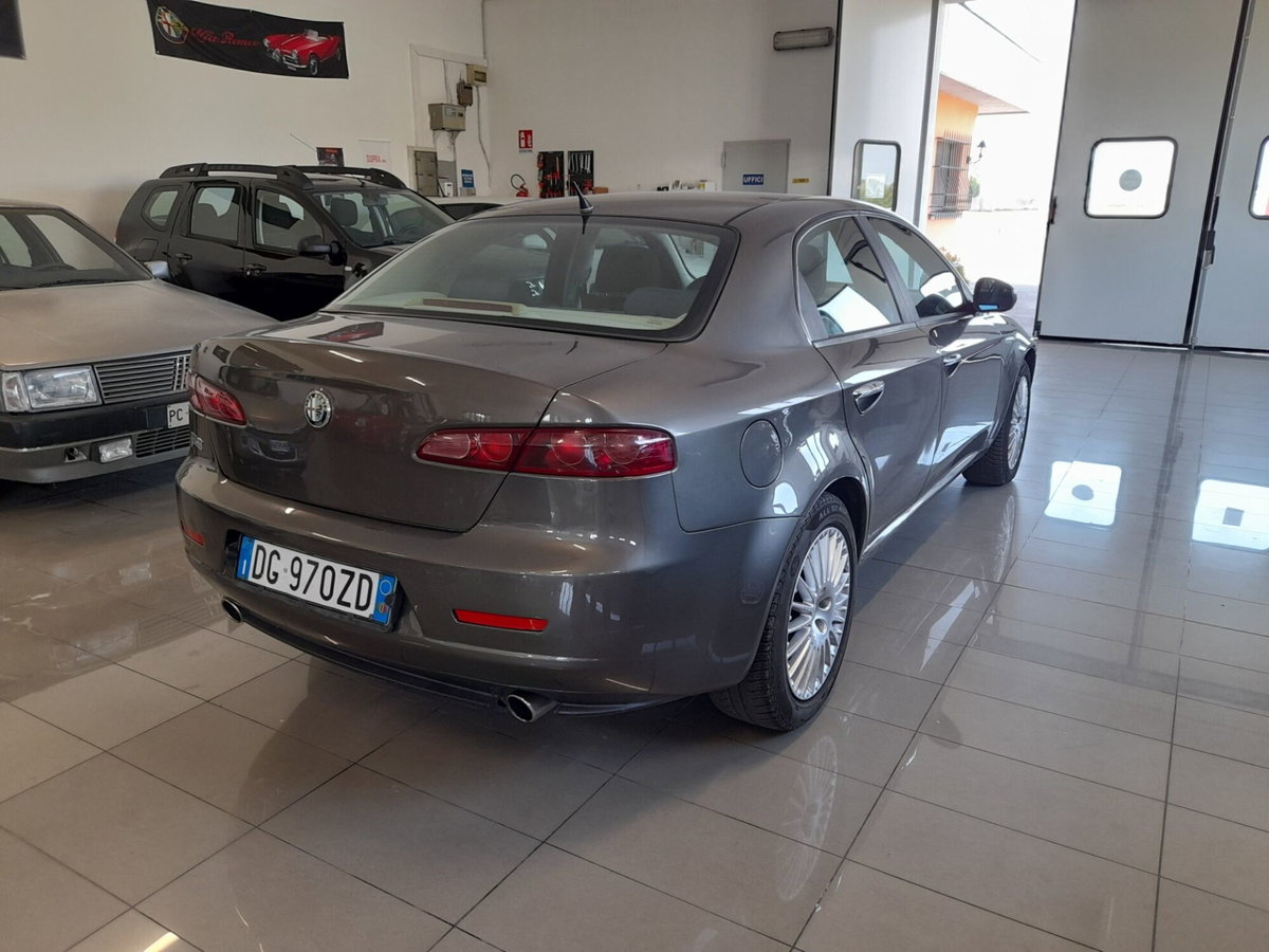 Alfa Romeo 159 2.2 JTS 16V Distinctive (12)