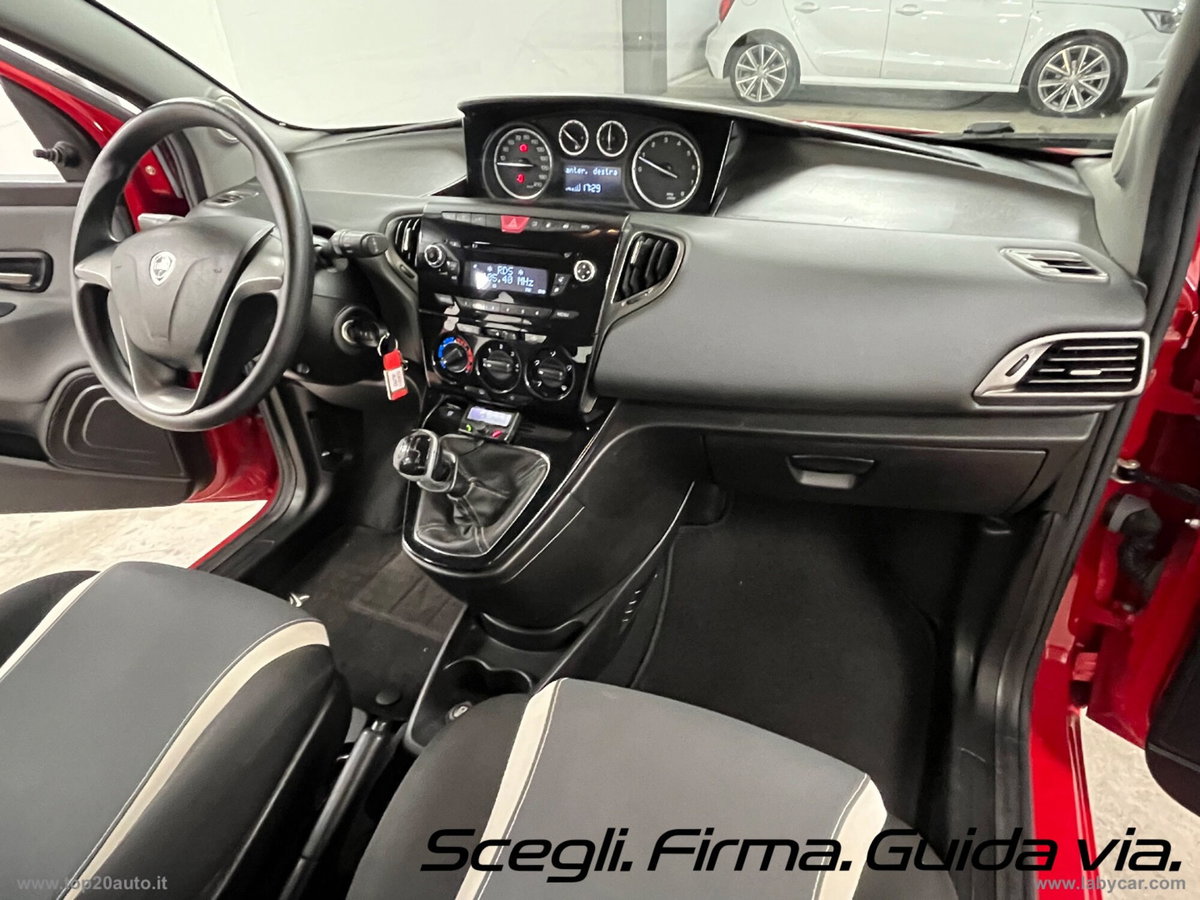 Lancia Ypsilon 1.2 69 CV 5 porte GPL Ecochic Elefantino (14)