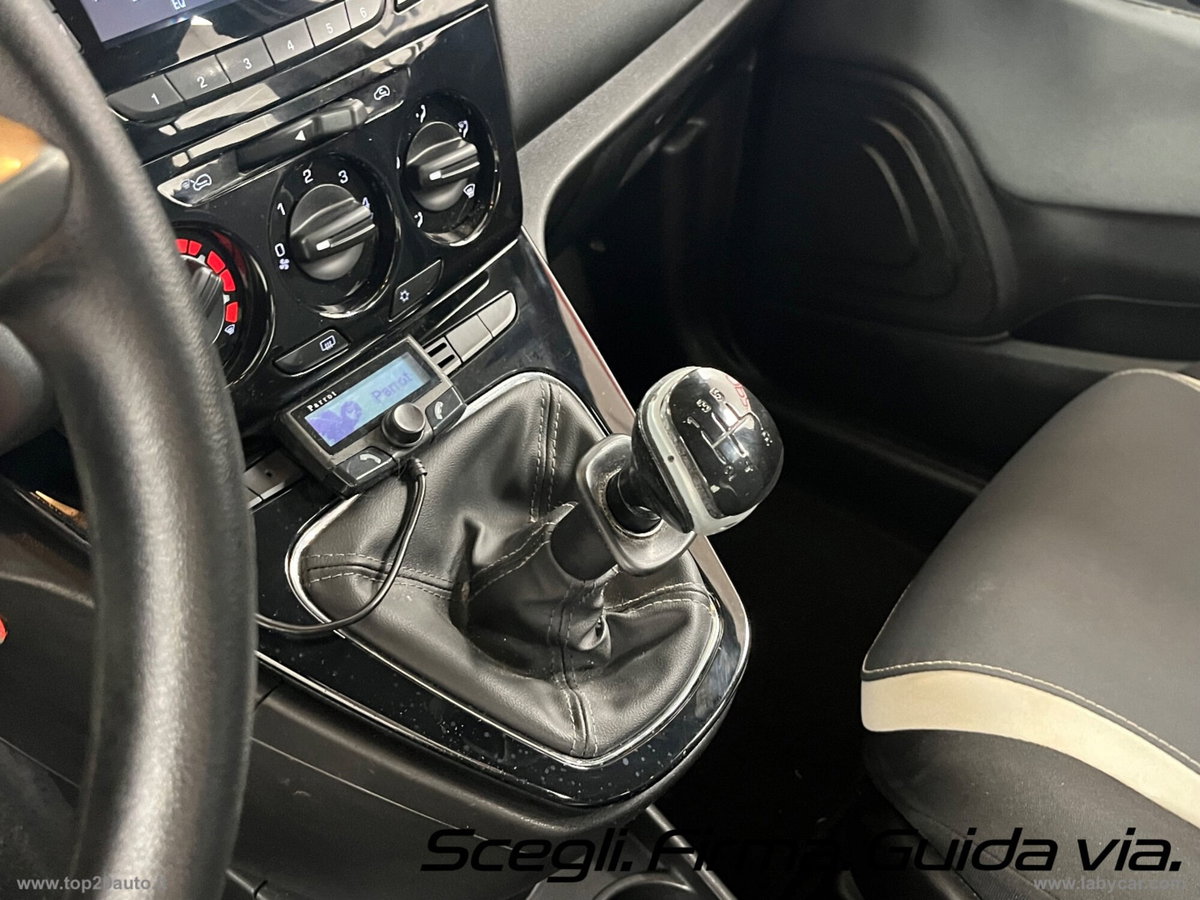 Lancia Ypsilon 1.2 69 CV 5 porte GPL Ecochic Elefantino (8)