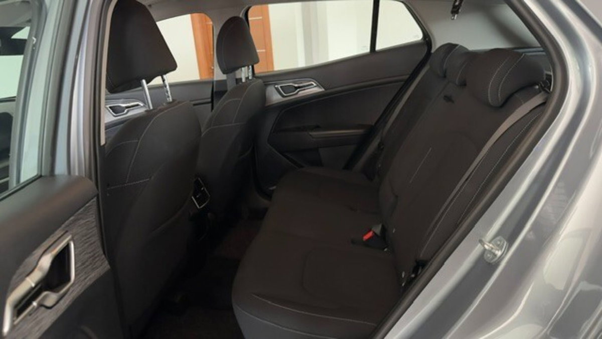 Kia Sportage 1.6 crdi mhev Business dct (10)