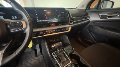 Kia Sportage 1.6 crdi mhev Business dct (12)